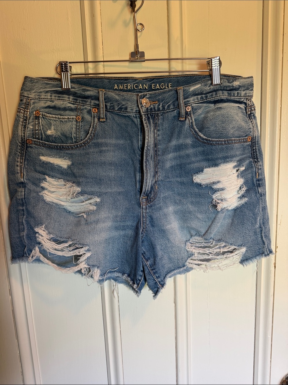 American Eagle Outfitters Light Blue Ripped Denim Cutoff Shorts, 90’s Boyfriend